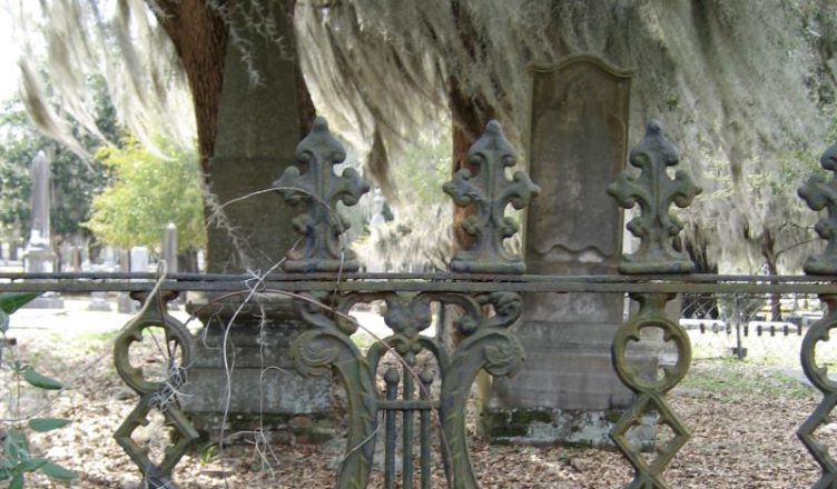 Old Live Oaks Cemetery
