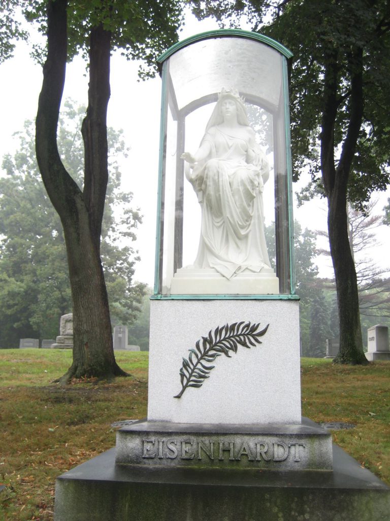 Eisenhardt Statue