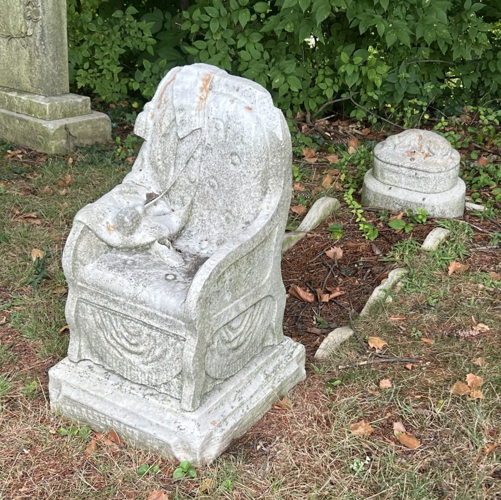 Child's Chair Tombstone, Green-Wood Cemetery, New York