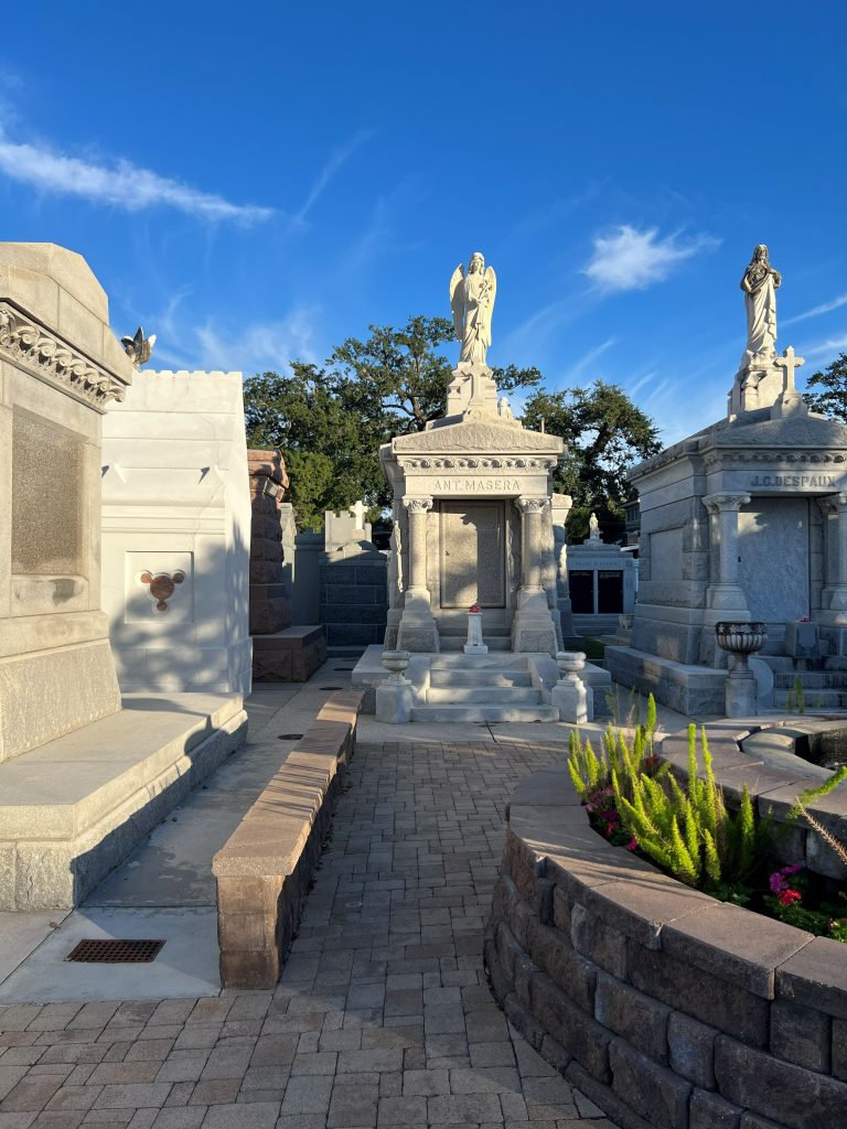 St Louis Cemetery #2, St. Louis, Louisiana, Mausoleums, Fountain